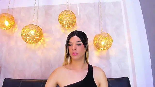 Snapshot of victoria_aleia_ chatting on January 15, 2:06 am victoria aleia online show from January 15, 2:06 am