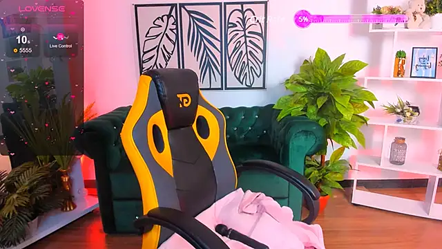 Viola  Shy online show from March 8, 10:24 pm