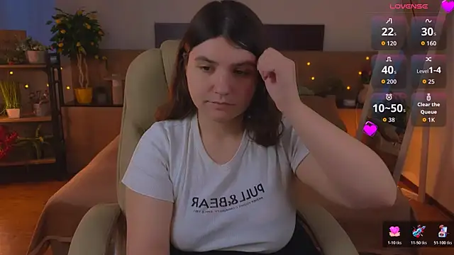 Viola  Shy online show from July 14, 2:16 am
