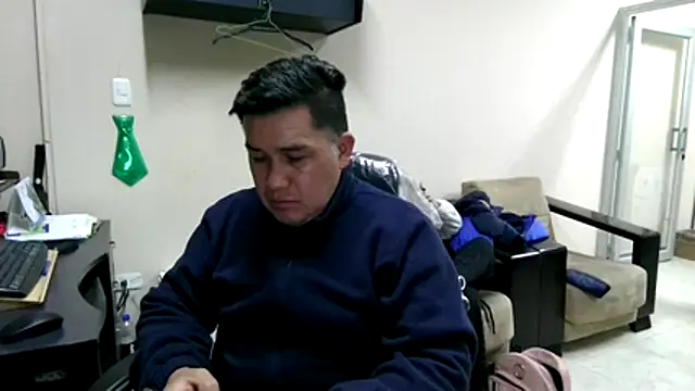 ferchoDC78 online show from April 4, 4:33 am