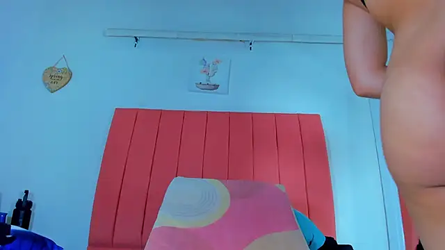 valen rose0 online show from January 16, 12:09 pm