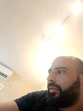 Snapshot of Denisilboss chatting on February 20, 1:55 pm Denisilboss online show from February 20, 1:55 pm