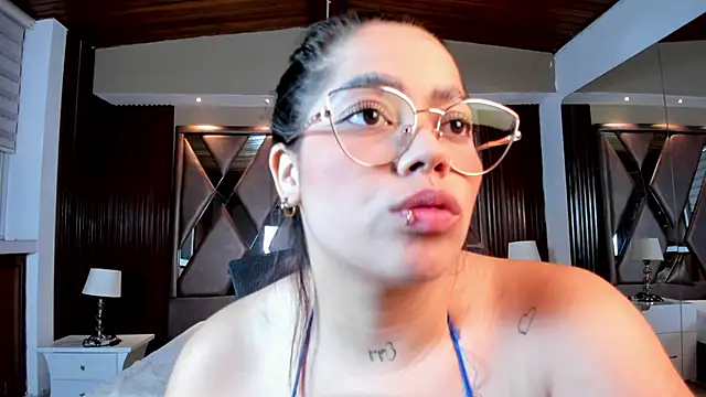 Snapshot of Melisa_Soto chatting on April 21, 1:42 am Melisa Soto online show from April 21, 1:42 am