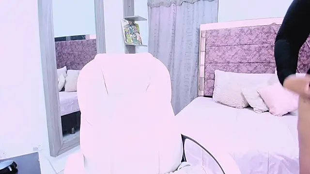 Snapshot of _Lakshmi_hotx chatting on February 6, 11:54 am Lakshmi hotx online show from February 6, 11:54 am