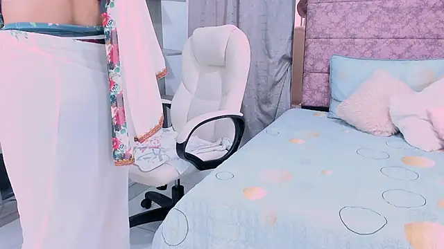 Snapshot of _Lakshmi_hotx chatting on February 17, 12:16 pm Lakshmi hotx online show from February 17, 12:16 pm