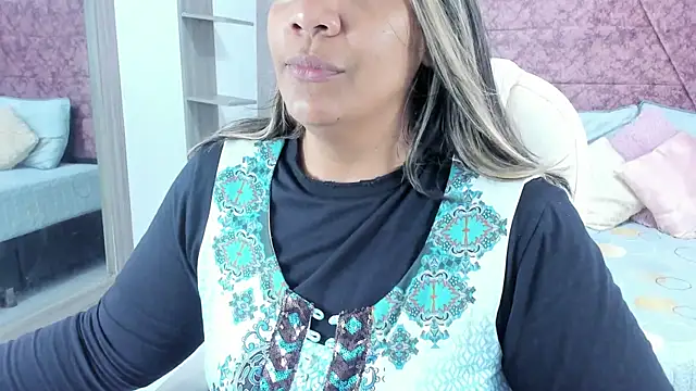 Snapshot of _Lakshmi_hotx chatting on March 21, 11:44 am Lakshmi hotx online show from March 21, 11:44 am
