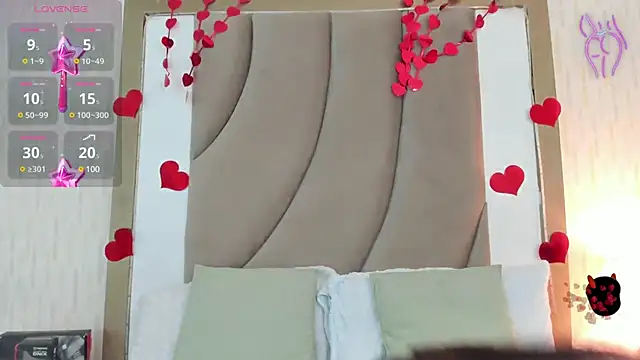 ThyaraJhons online show from February 20, 12:15 pm