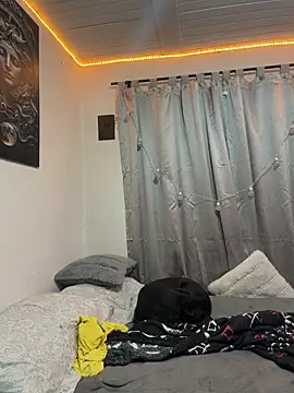alejo cute online show from May 23, 1:48 pm