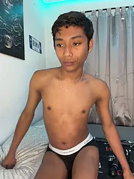 alejo cute online show from May 24, 3:50 pm