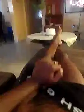 Snapshot of OminousSnug chatting on October 26, 3:18 pm OminousSnug online show from October 26, 3:18 pm