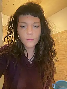 OniricFemme online show from May 6, 5:14 am
