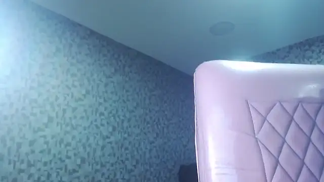 CurvyJulieth online show from September 20, 6:03 am