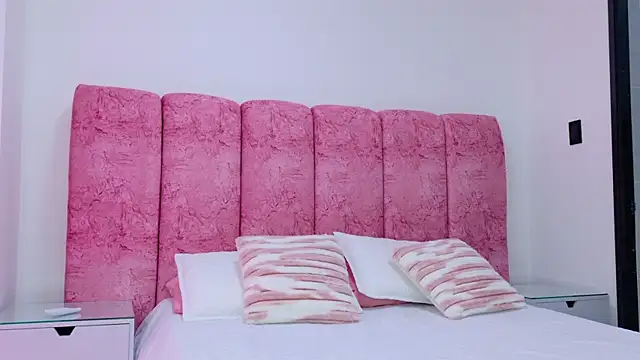 kendal rossi online show from December 22, 11:51 am