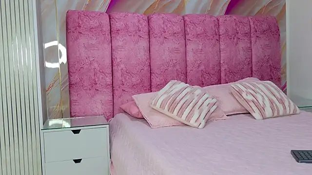 kendal rossi online show from March 28, 12:16 pm