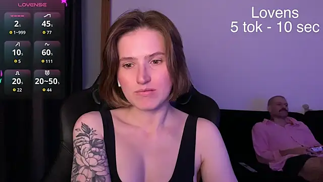 Snapshot of Sexy_Sweets chatting on July 28, 6:20 pm Sexy Sweets online show from July 28, 6:20 pm