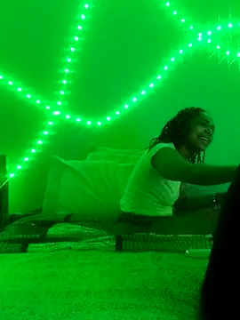 Twisted Redd online show from December 29, 4:38 am