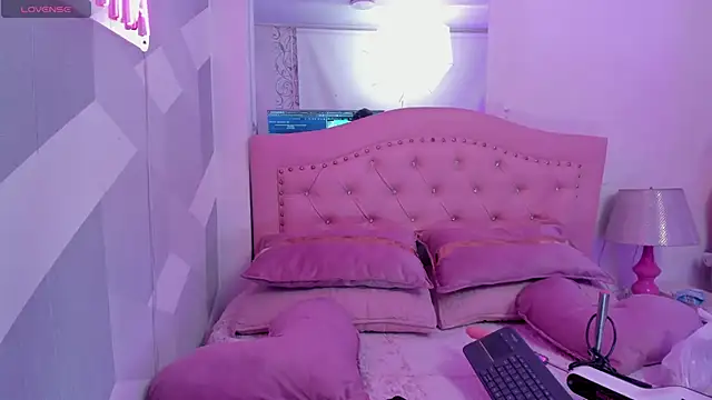 Naomi-Haruno online show from May 15, 4:52 am