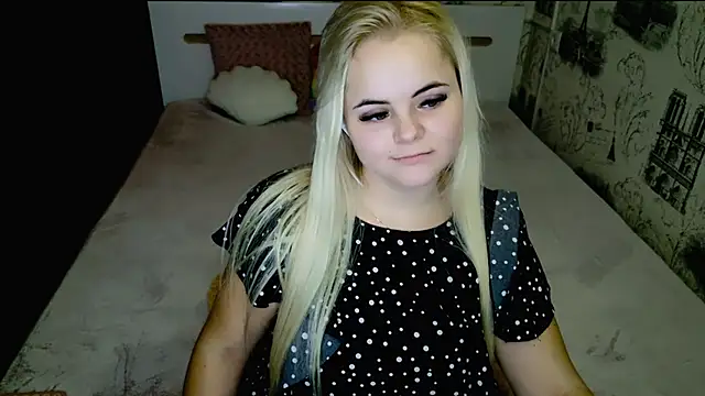 lovely-eyes online show from February 7, 6:11 pm