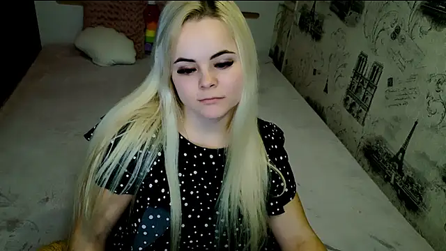 lovely-eyes online show from April 17, 6:33 pm