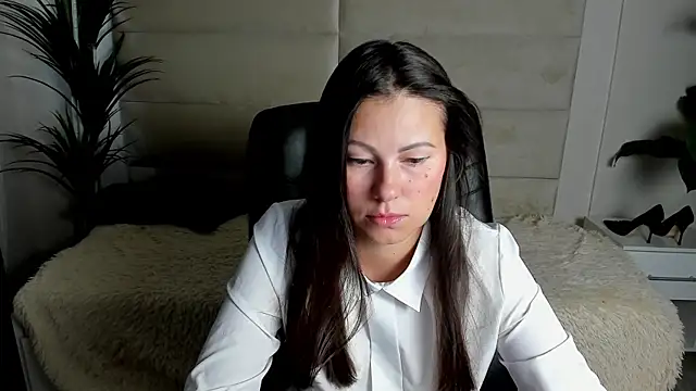 Snapshot of Dana__dom chatting on October 6, 2:20 am Dana  dom online show from October 6, 2:20 am