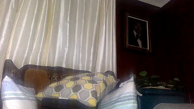 Snapshot of KingDerRico chatting on October 1, 12:16 am KingDerRico online show from October 1, 12:16 am