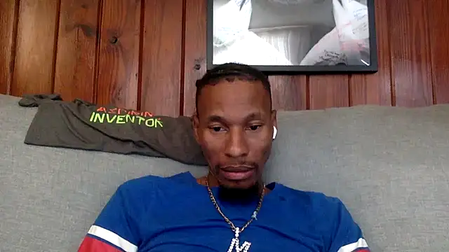 Snapshot of KingDerRico chatting on October 23, 7:45 pm KingDerRico online show from October 23, 7:45 pm