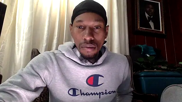 KingDerRico online show from November 13, 5:01 pm