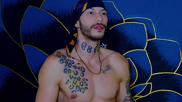 Snapshot of RickG_Oficial chatting on December 4, 7:45 pm RickG Oficial online show from December 4, 7:45 pm