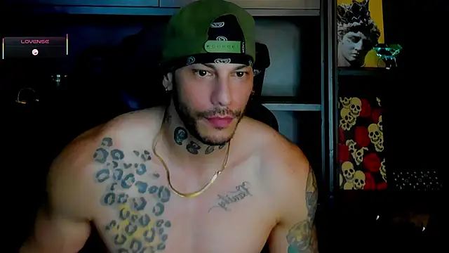 Snapshot of RickG_Oficial chatting on October 2, 11:12 pm RickG Oficial online show from October 2, 11:12 pm
