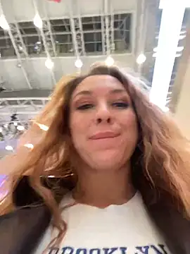 Snapshot of Sweet___Emily chatting on January 5, 5:09 pm Sweet Emily online show from January 5, 5:09 pm