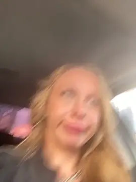 Snapshot of Sweet___Emily chatting on October 7, 1:08 pm Sweet Emily online show from October 7, 1:08 pm