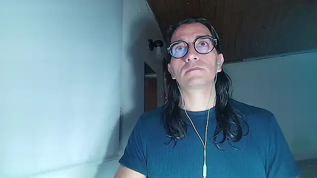 Snapshot of RustyGray chatting on February 16, 6:04 pm RustyGray online show from February 16, 6:04 pm