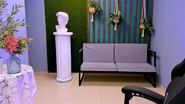 FioraMarmoris online show from November 20, 1:11 pm