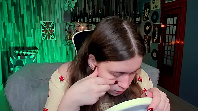 FioraMarmoris online show from March 28, 7:08 am