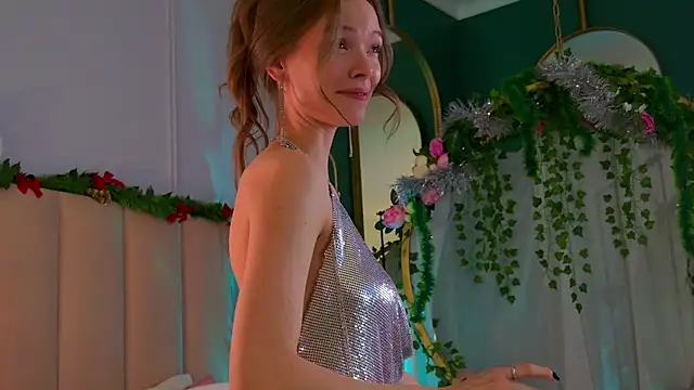 Eva Natsumi online show from December 31, 3:31 pm