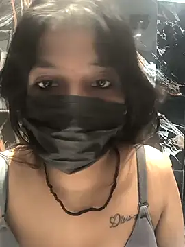 Snapshot of SEXY_MAYA__ chatting on September 19, 7:58 pm SEXY MAYA   online show from September 19, 7:58 pm
