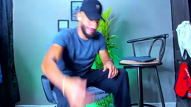 Damian 022 online show from January 11, 6:13 pm