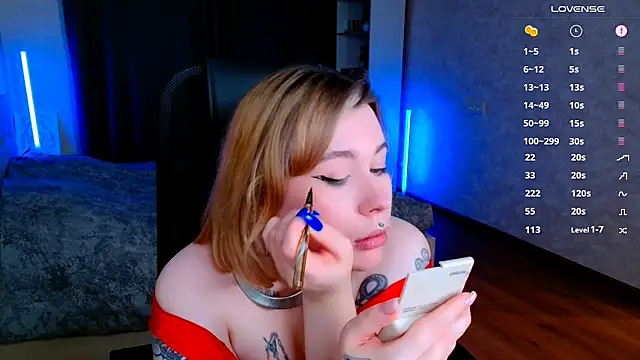 Snapshot of Blueberry-baby chatting on March 8, 8:35 pm Blueberry-baby online show from March 8, 8:35 pm