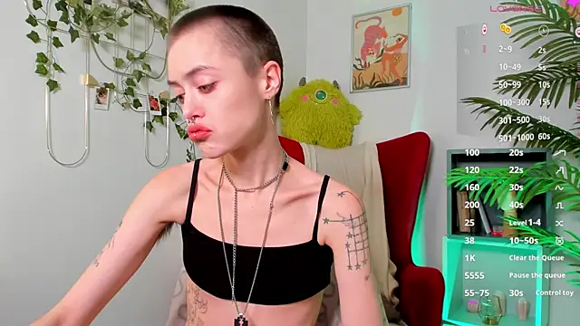 PamelaYong online show from February 22, 1:35 pm