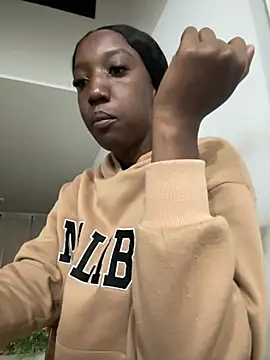 FiorelaLenin online show from February 15, 11:30 am