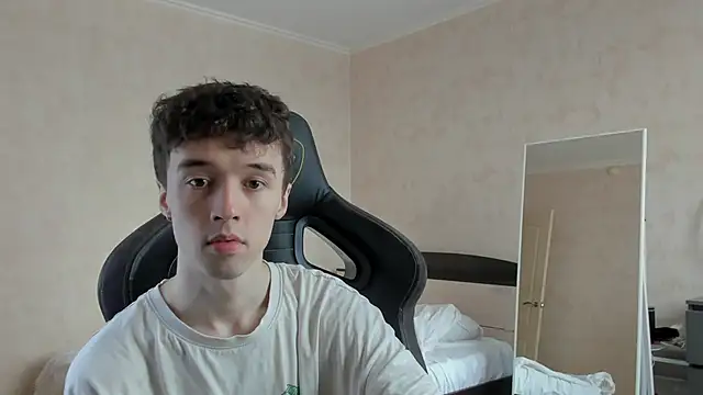 MasonWarholl online show from February 12, 11:38 am