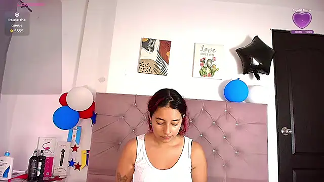 Dakota Harriss online show from July 15, 11:37 am
