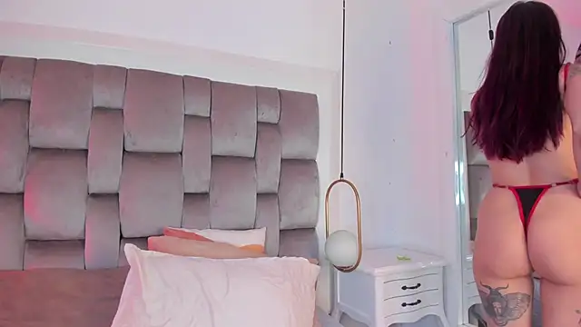 Ginger Violetta  online show from May 11, 7:44 pm