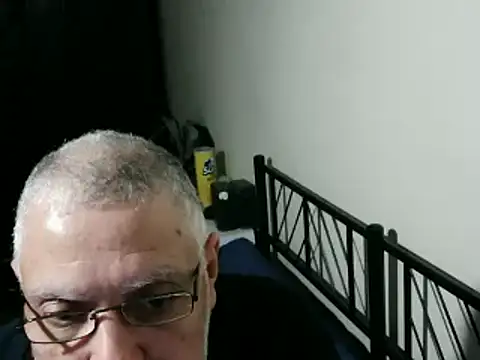 100Tauros online show from April 3, 9:57 pm