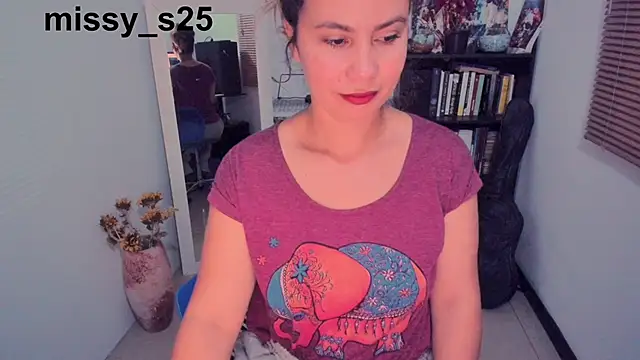 gigi stephans online show from March 6, 2:52 am