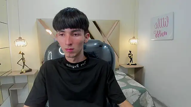 Jake evans online show from December 17, 7:53 pm