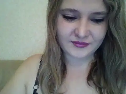 Snapshot of ParisMimi chatting on January 12, 6:39 am ParisMimi online show from January 12, 6:39 am