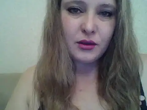 Snapshot of ParisMimi chatting on March 8, 5:17 am ParisMimi online show from March 8, 5:17 am