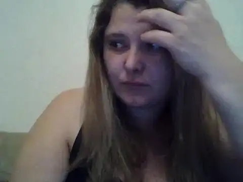 Snapshot of ParisMimi chatting on October 24, 7:05 am ParisMimi online show from October 24, 7:05 am