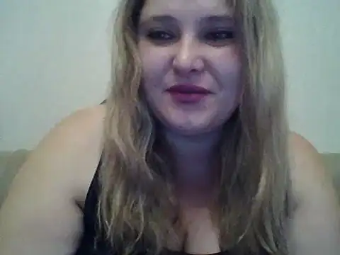 Snapshot of ParisMimi chatting on November 17, 7:25 am ParisMimi online show from November 17, 7:25 am